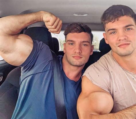 gay musclexxx|gymbros.